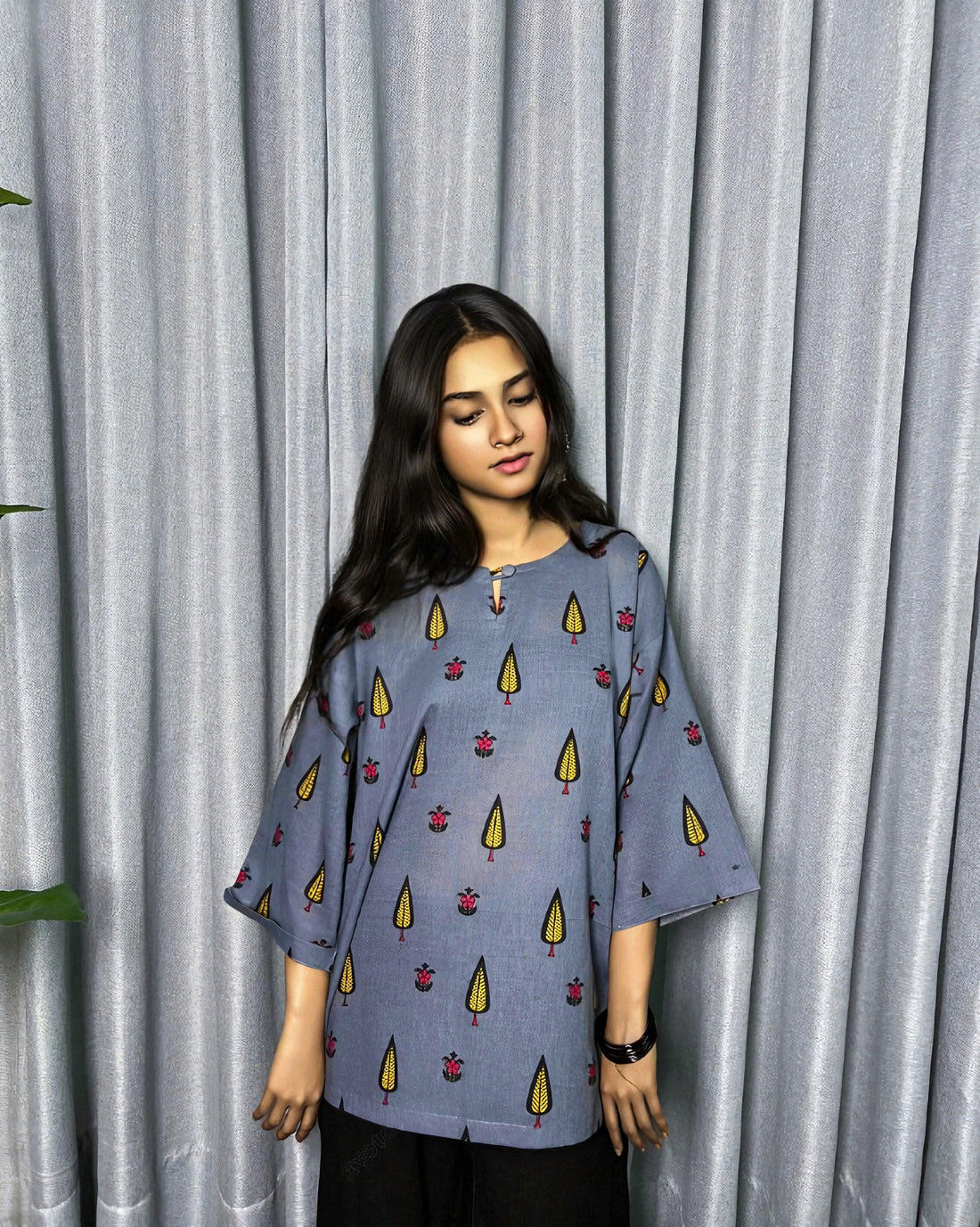 Elegant Grey Printed Kurti Set